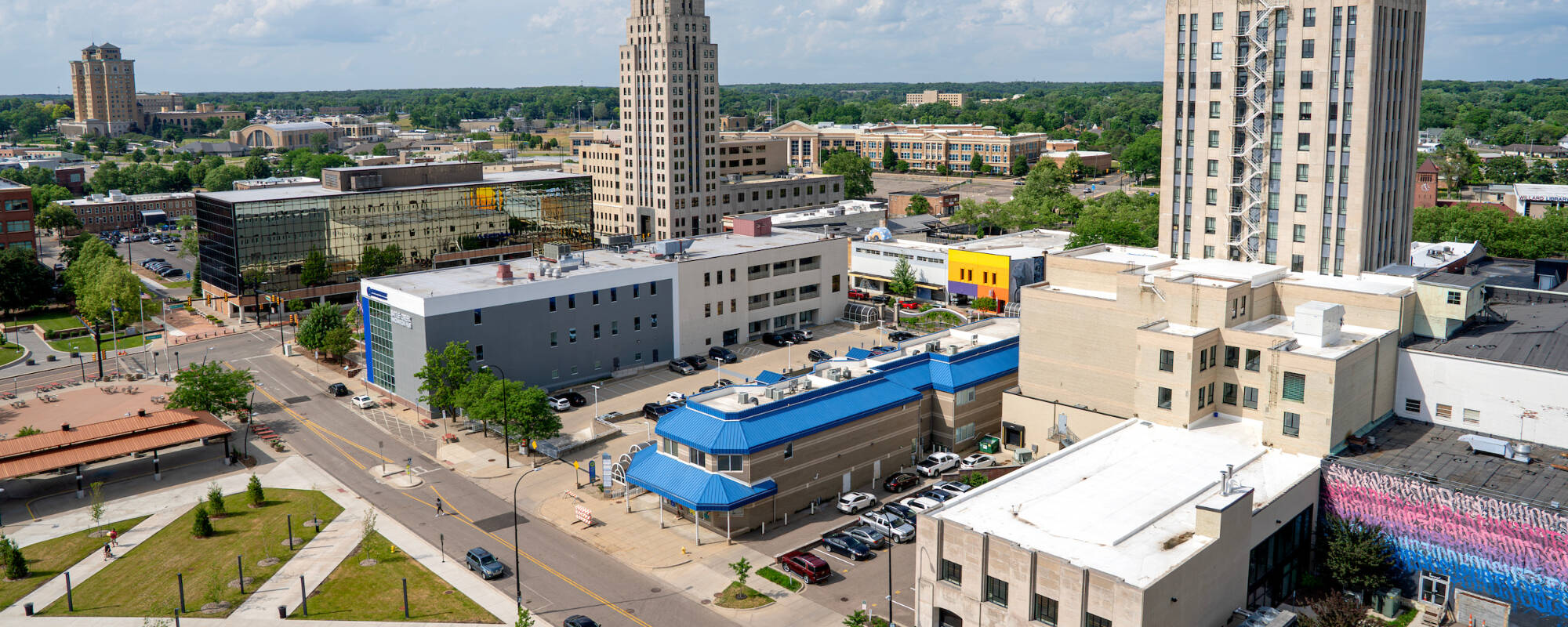 An aerial view of downtown Battle Creek, including the GVSU Battle Creek Innovation Center building.